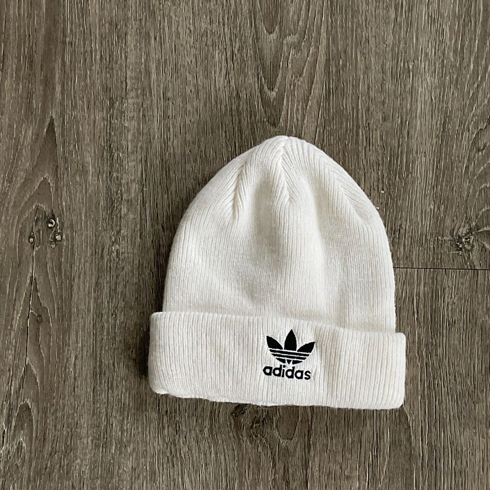 adidas Originals Trefoil Cuffed Beanie Hat Knit Cap Unisex Men's Women's White